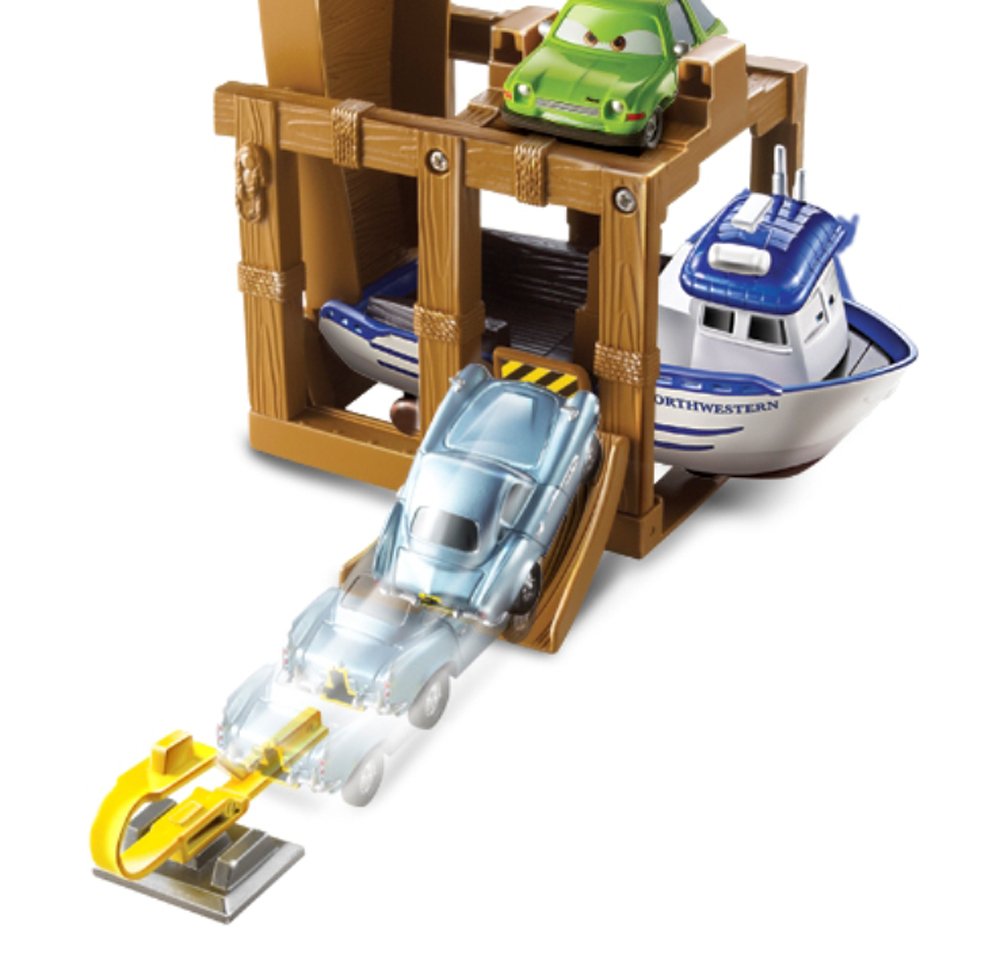 Cars 2 Action Agents Crabby Boat Vehicle Playset with 2 Character